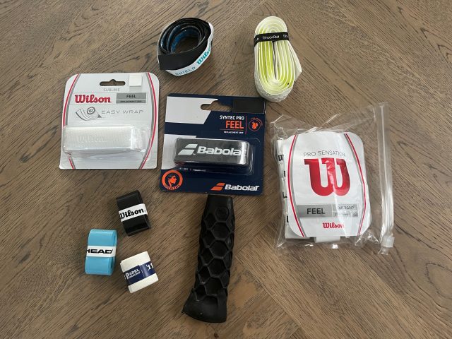 welke padel accessoires zijn een echte must have
