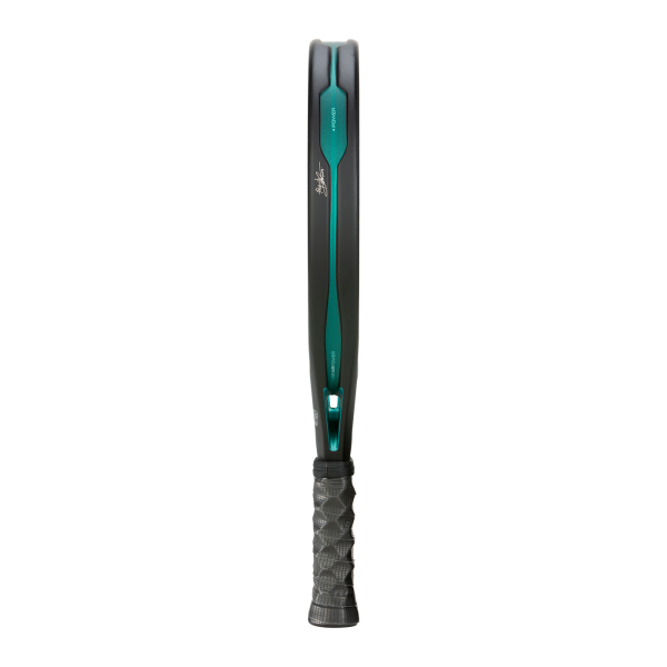 Bullpadel Hack 04 Hybrid 2025